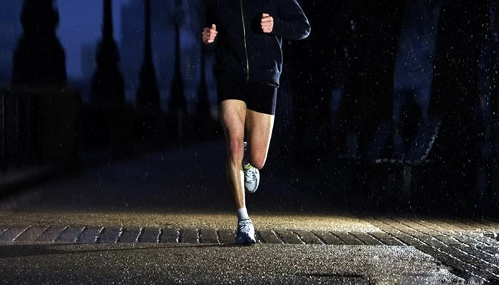 Πρωινή ή βραδινή άσκηση: Ποια είναι πιο ωφέλιμη και γιατί;